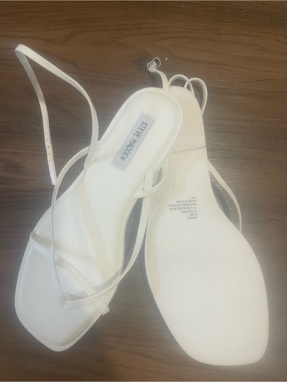 Steve Madden White Minimalist Strappy Slingback sandals